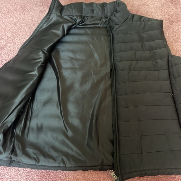 Black Vest Men’s Winter BRAND NEW - Picture 5 of 10